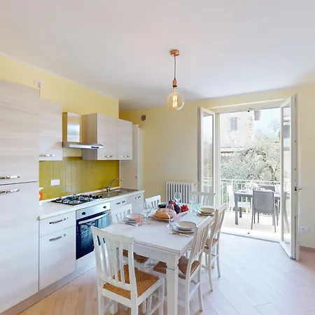 Pinko House Free Wifi By Bookinggardalake Apartment Manerba del Garda