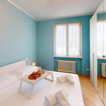 Pinko House Free Wifi By Bookinggardalake Apartment Manerba del Garda
