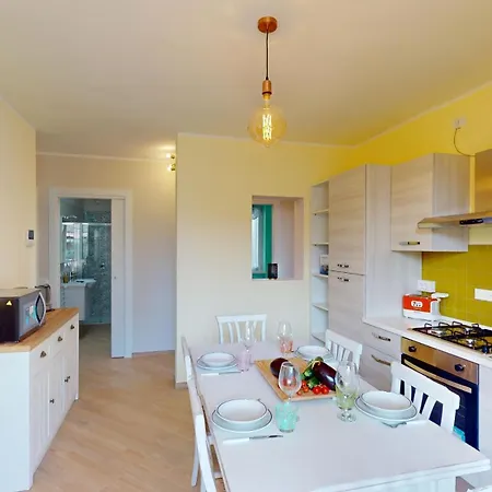 Pinko House Free Wifi By Bookinggardalake Apartment Manerba del Garda